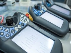 ABB機(jī)器人示教器通電無(wú)反應(yīng)維修